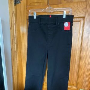 NWT - Spanx Cropped Flare Jeans, black size M